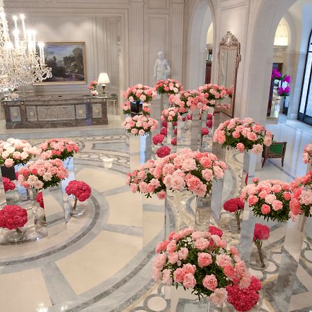 Four Seasons Hotel George V Paris Exterior foto